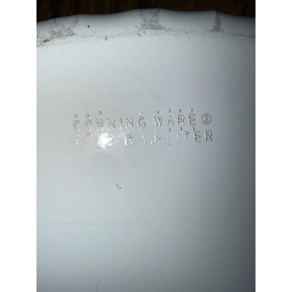 Corning Ware French White Oval Baking Pan‎ Casserole Dish F-6-B 1.8 Liter w/ Lid